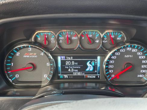 Used 2015 Chevrolet Silverado 2500 LT w/ LT Convenience Package AWD/4WD image 21