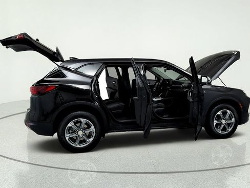 Used 2024 Chevrolet Blazer LT w/ LPO, Floor Liner Package FWD image 13