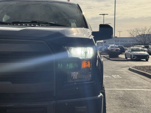 Used 2015 Ford F150 Lariat w/ Equipment Group 501A Mid image 31