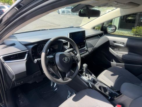 Used 2020 Toyota Corolla LE FWD image 10