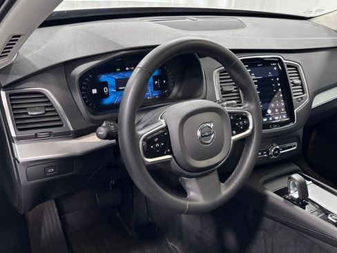 Certified 2023 Volvo XC90 B5 Core w/ Climate Package AWD/4WD image 10