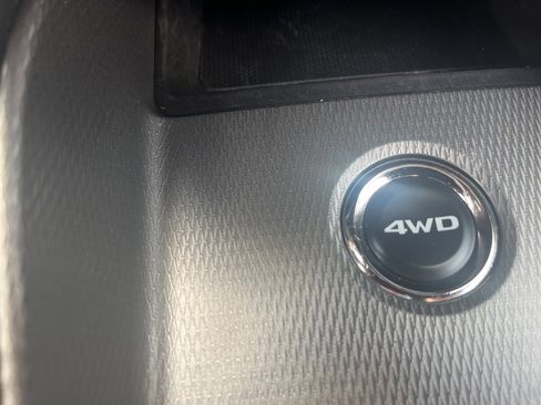 Used 2024 Mitsubishi Outlander Sport ES image 18