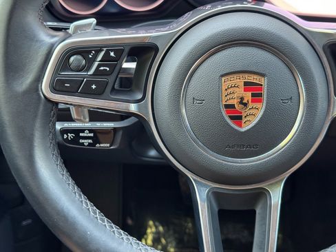 Used 2020 Porsche Cayenne image 20