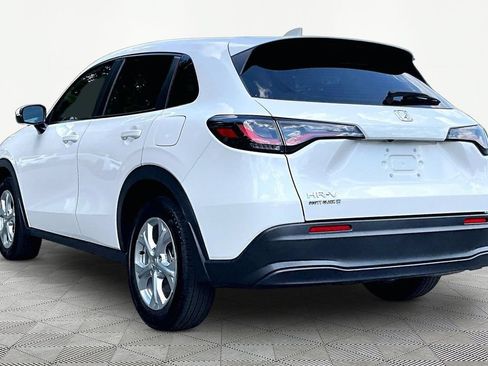 Certified 2025 Honda HR-V LX image 4