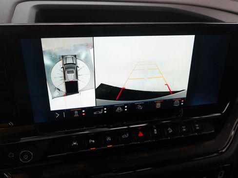 Used 2024 Chevrolet Silverado 1500 ZR2 image 29