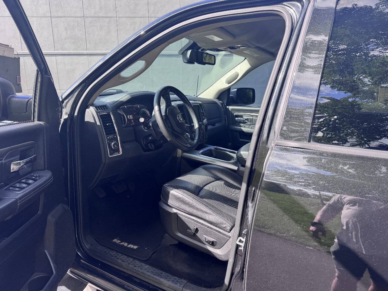 Used 2016 RAM 1500 Sport w/ Convenience Group AWD/4WD image 8