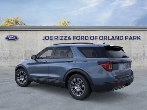 New 2026 Ford Explorer Active w/ Active Comfort Package image 4