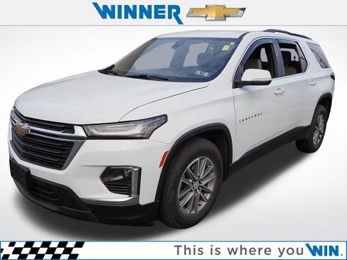 Used 2023 Chevrolet Traverse LT AWD/4WD image 1