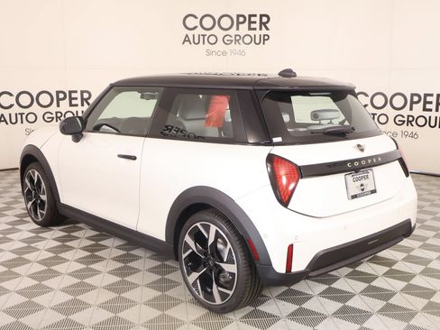 New 2026 MINI Cooper 2-Door Hardtop FWD image 21