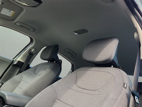 Used 2025 Kia K4 EX image 18