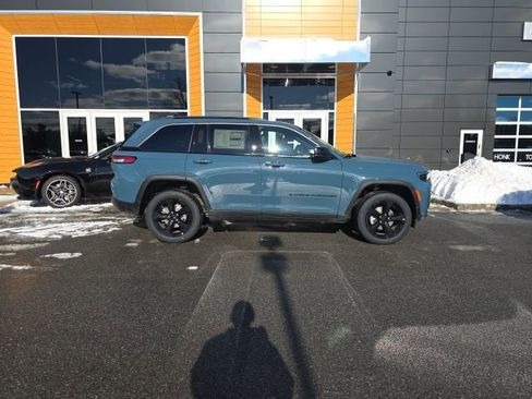 New 2026 Jeep Grand Cherokee Limited image 7