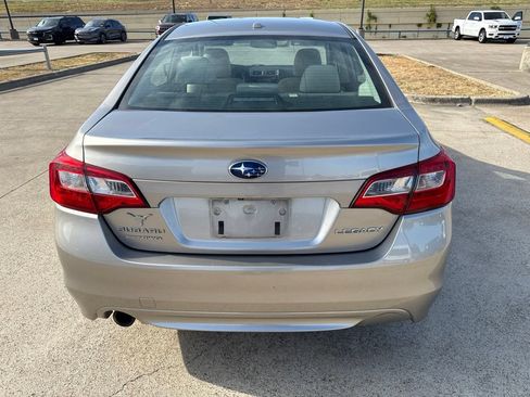 Used 2015 Subaru Legacy 2.5i Premium AWD/4WD image 9