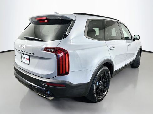 Used 2022 Kia Telluride SX w/ Nightfall Edition Package AWD/4WD image 7