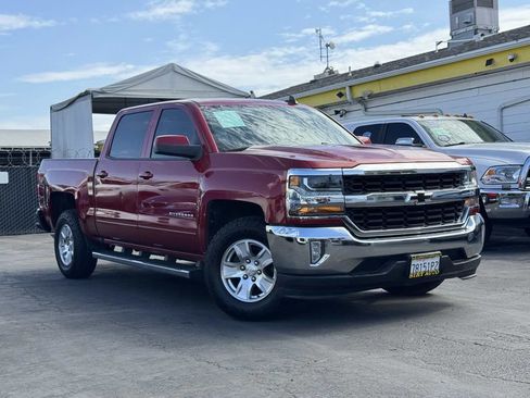 Used 2018 Chevrolet Silverado 1500 LT w/ All Star Edition RWD image 2