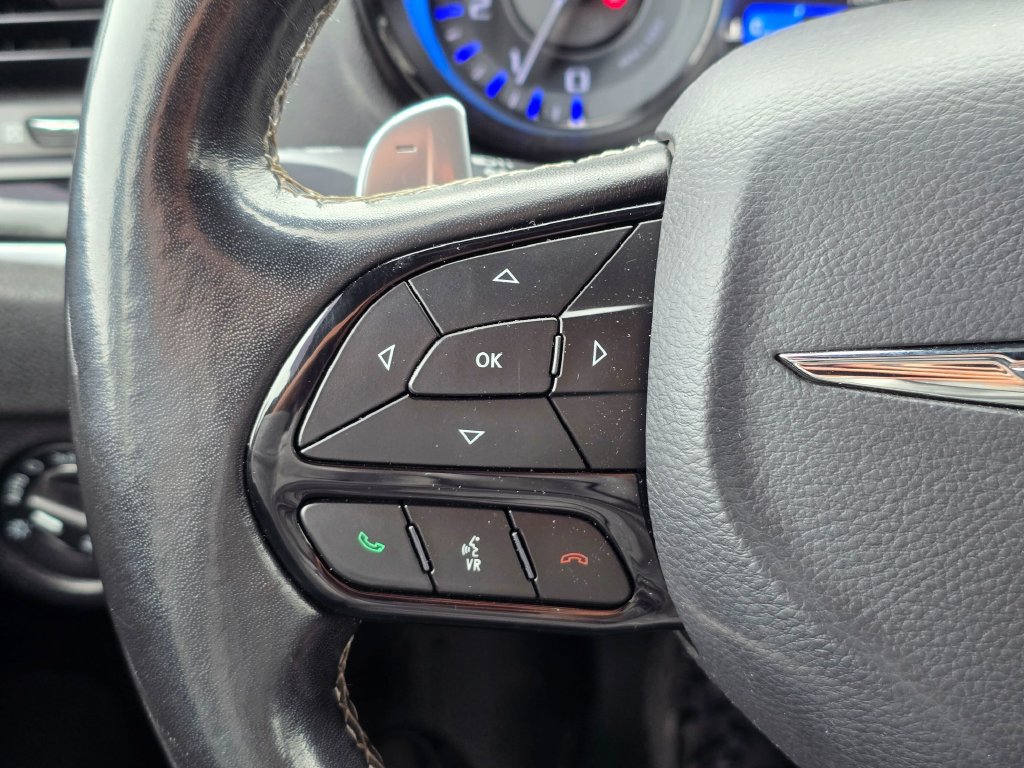 Used 2019 Chrysler 300 S AWD/4WD image 30
