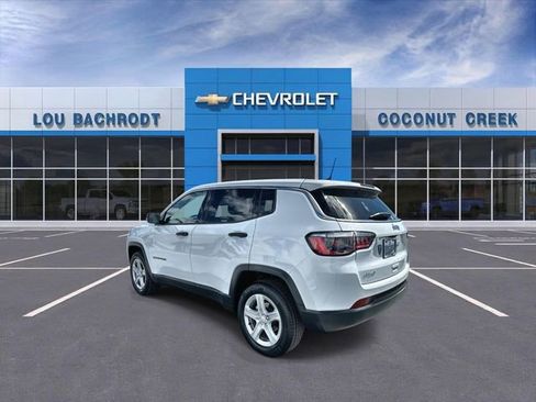 Used 2023 Jeep Compass Sport image 6