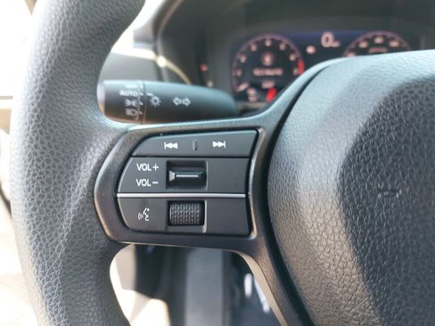 Used 2025 Honda Accord LX image 16