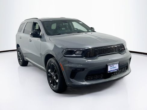Used 2021 Dodge Durango GT image 3