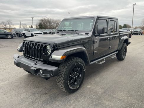Used 2022 Jeep Gladiator Sport image 7