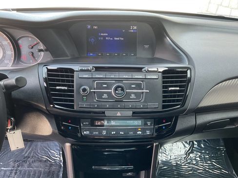 Used 2016 Honda Accord Sport image 19