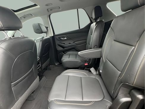 Used 2019 Chevrolet Traverse RS w/ LPO, Floor Liner Package AWD/4WD image 14