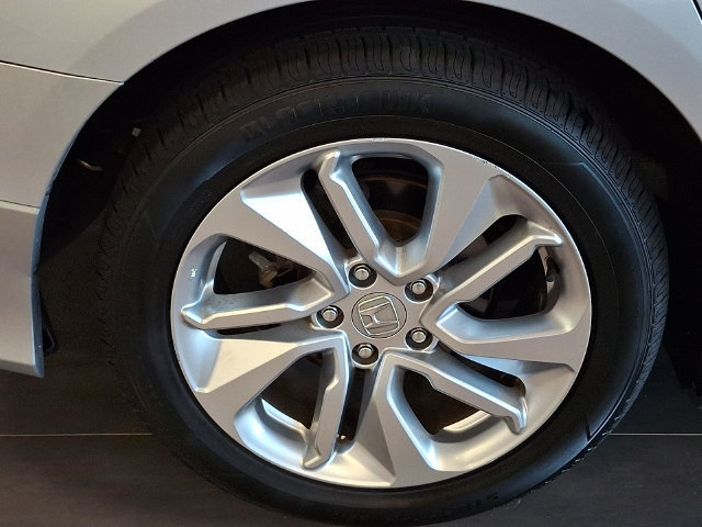 Used 2018 Honda Accord LX image 5