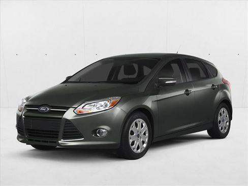 Used 2014 Ford Focus Titanium FWD image 1