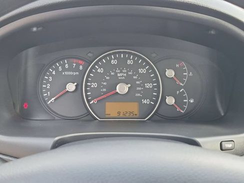 Used 2008 Kia Rondo LX FWD image 11