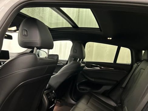 Used 2025 BMW X4 xDrive30i AWD/4WD image 25