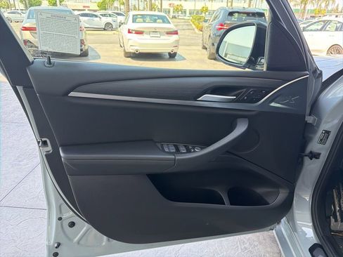 Used 2022 BMW X3 sDrive30i w/ M Sport Package 2 RWD image 9