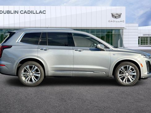Certified 2025 Cadillac XT6 Premium Luxury image 3