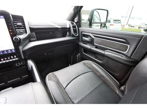 Used 2024 RAM 2500 Laramie w/ Sport Appearance Package AWD/4WD image 12