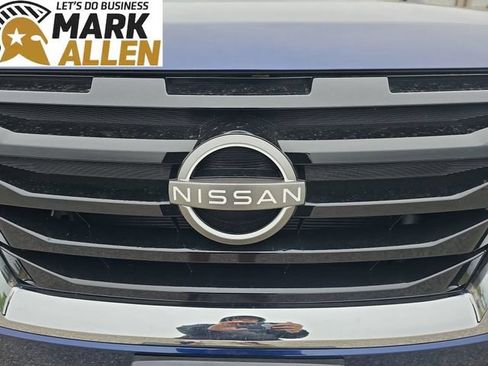Used 2025 Nissan Pathfinder SV AWD/4WD image 30