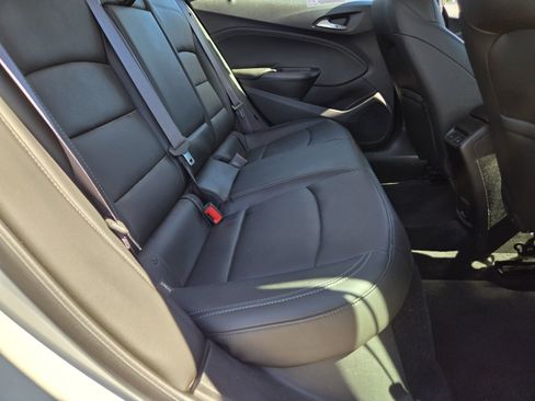 Used 2016 Chevrolet Cruze Premier image 12