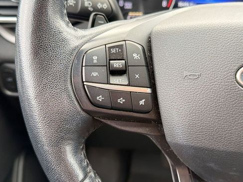 Used 2020 Ford Explorer XLT w/ Equipment Group 202A image 15