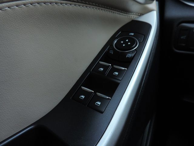 Used 2022 Ford Explorer XLT RWD image 26