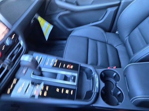 New 2026 Porsche Macan GTS image 23