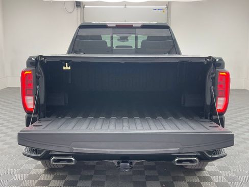 Used 2023 GMC Sierra 1500 Elevation w/ Preferred Package AWD/4WD image 9