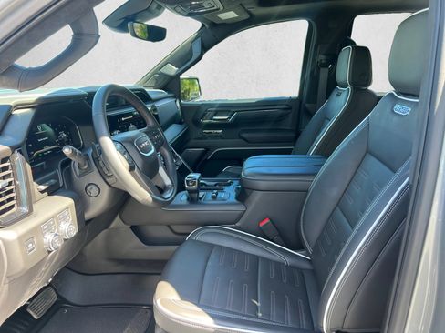Used 2025 GMC Sierra 1500 AT4X AWD/4WD image 11