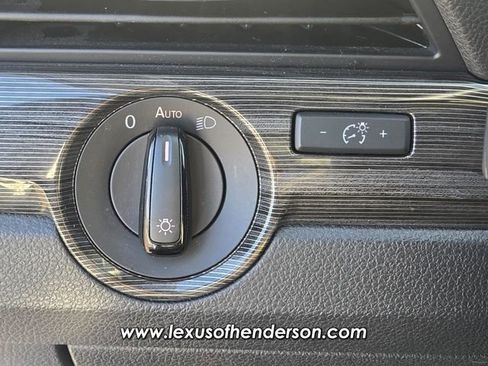 Used 2020 Volkswagen Passat 2.0T R-Line FWD image 30