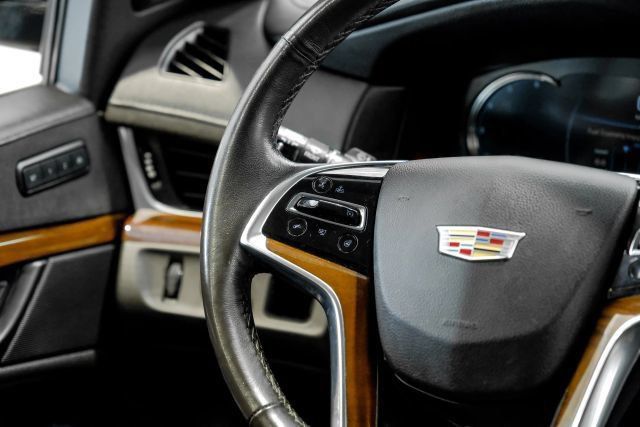 Used 2020 Cadillac Escalade 2WD image 24