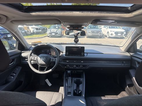 Used 2024 Honda Accord EX image 5