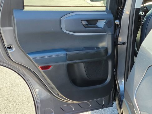 Used 2021 Ford Bronco Sport Outer Banks w/ Outer Banks Package (96D) image 13