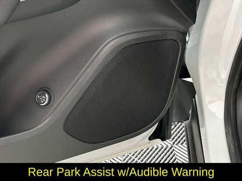 Used 2024 Chevrolet Blazer LT w/ Convenience Package image 26