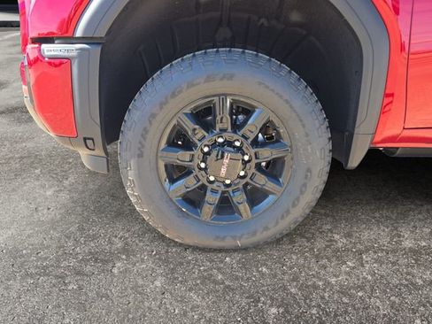 New 2026 GMC Sierra 3500 AT4 w/ AT4 Preferred Package AWD/4WD image 9