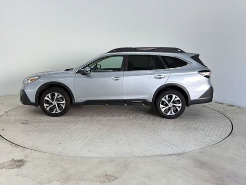 Used 2022 Subaru Outback Limited XT w/ Popular Package #2 AWD/4WD image 2