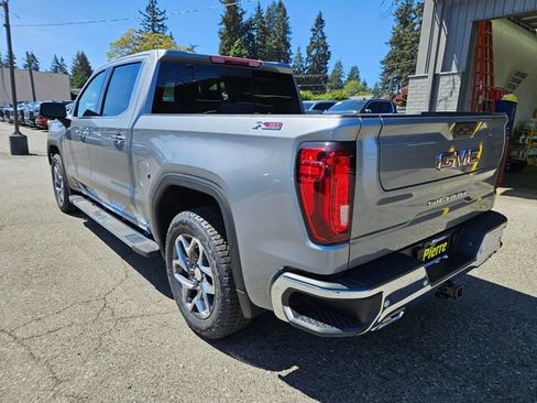 New 2026 GMC Sierra 1500 SLT AWD/4WD image 3