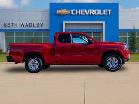Used 2022 Nissan Frontier S RWD image 8
