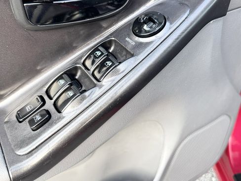 Used 2006 Hyundai Elantra GLS FWD image 63