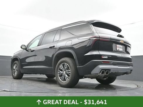 Used 2024 Chevrolet Traverse LT FWD image 54